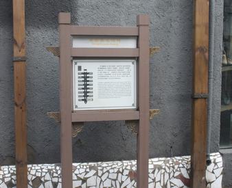 ���R����